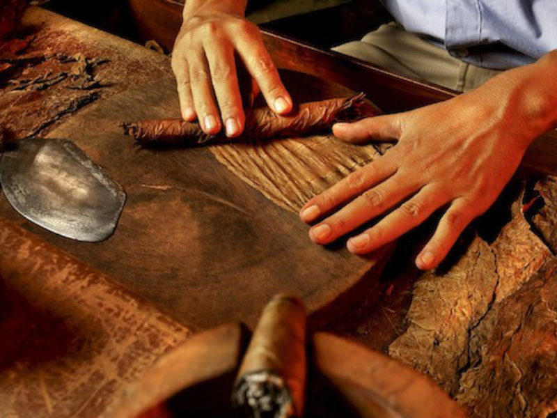 Lớp lá quan trong nhất bên trong điếu xì gà